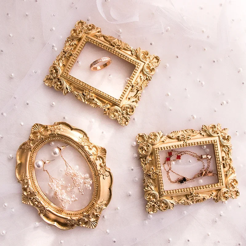 Resin Decoration Retro Embosse - огляд і ціна Luxury Lifestyle Pictures