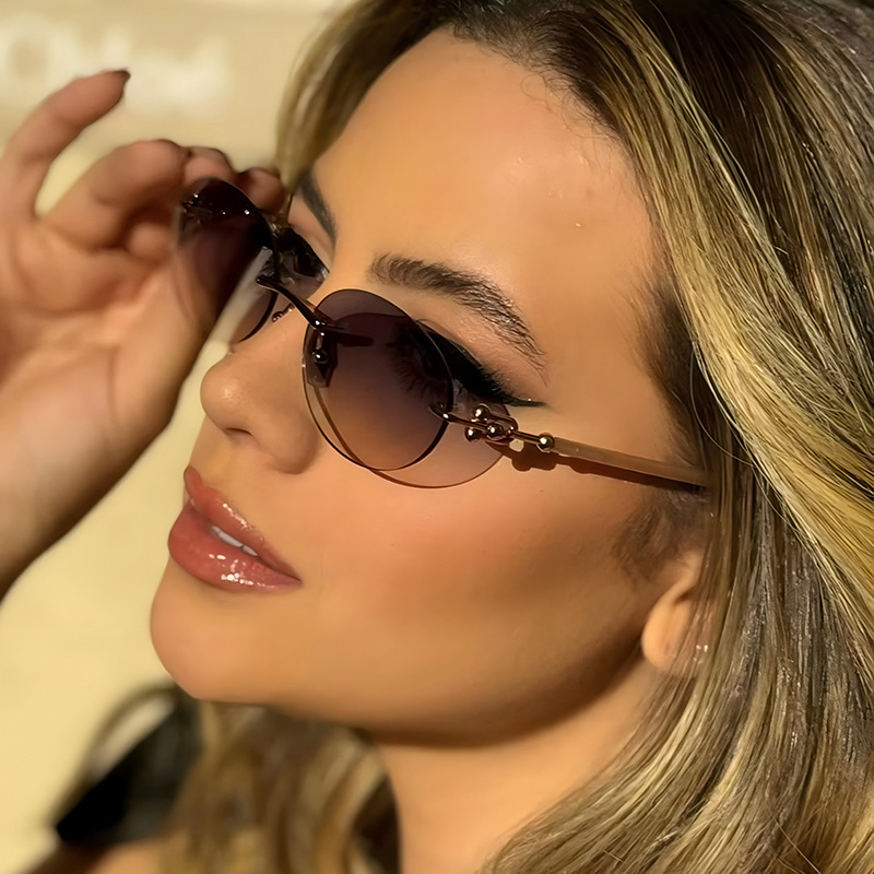 New Metal Frameless Oval Woman - огляд і ціна Luxury Lifestyle Men