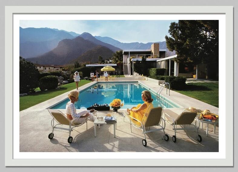 Retro Poolside Host Luxury Lif - огляд і ціна Luxury Lifestyle Pictures