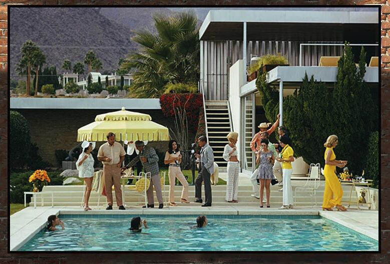 Retro Poolside Host Luxury Lif - огляд і ціна Luxury Lifestyle Pictures