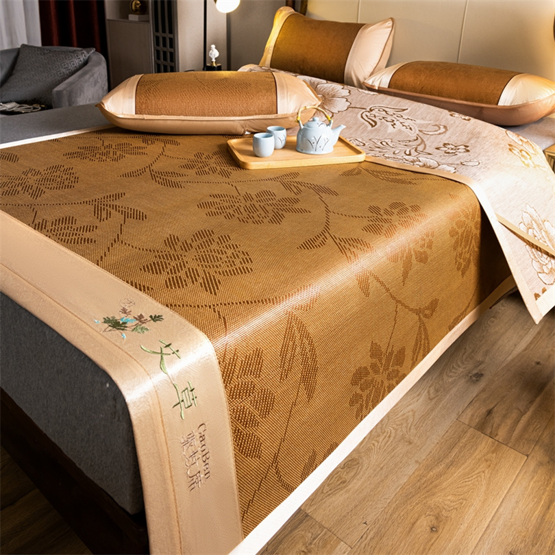 Bamboo Cooling Mat and Pillowc - огляд і ціна Silk Pillowcase Set