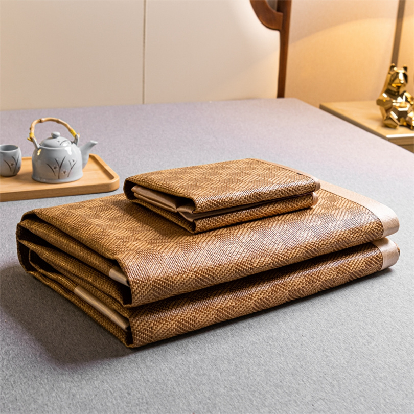 Cooling Mat Bamboo Summer Mat  - огляд і ціна Silk Pillowcase Set