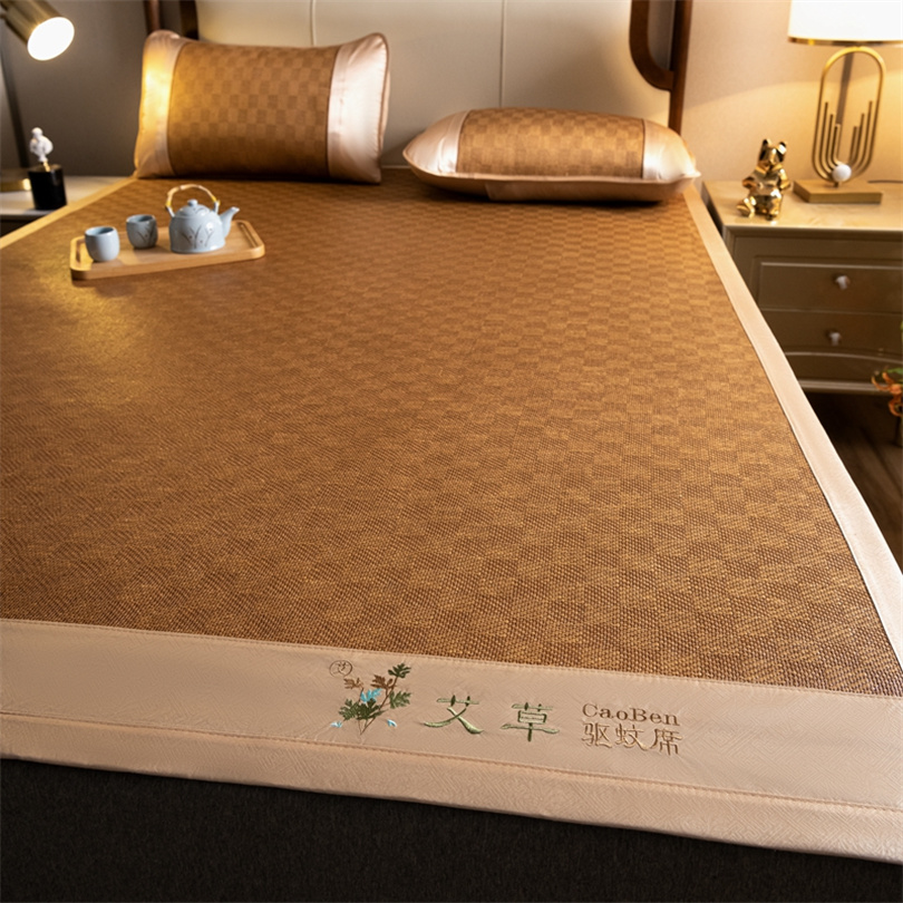 Cooling Mat Bamboo Summer Mat  - огляд і ціна Silk Pillowcase Set