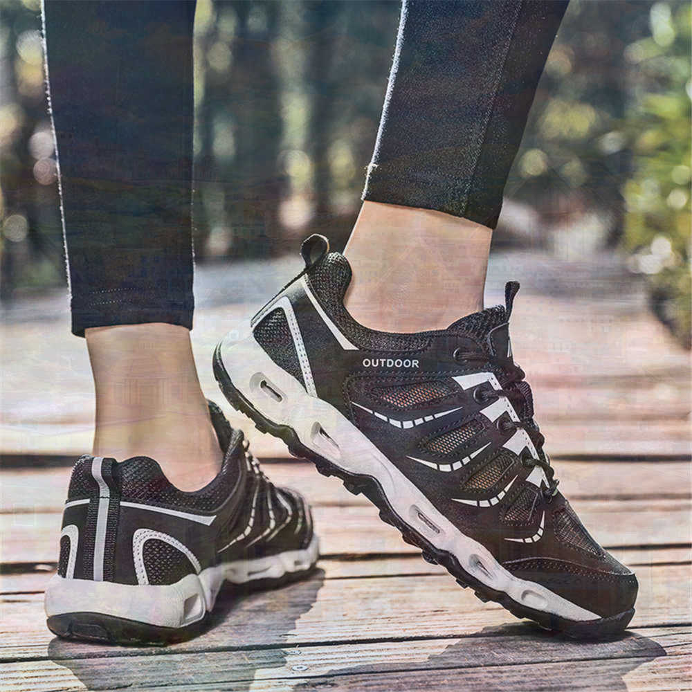 Sumer Round Tip Silver Sneaker - огляд і ціна Luxury Lifestyle News