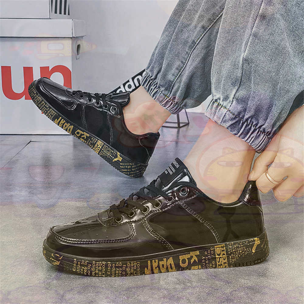 Round Foot Size 45 Sneakers Wh - огляд і ціна Luxury Lifestyle News